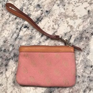 Dooney & Bourke wristlet